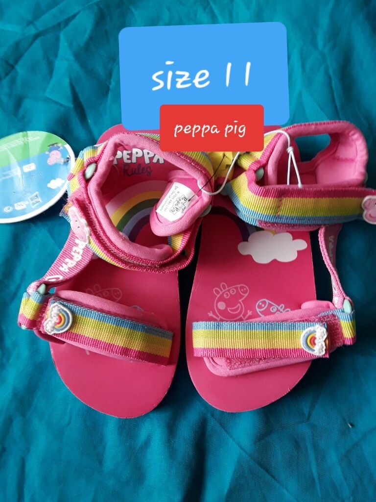 childrens sandals size 11